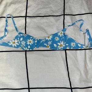 target blue with white flowers swimsuit top size xs